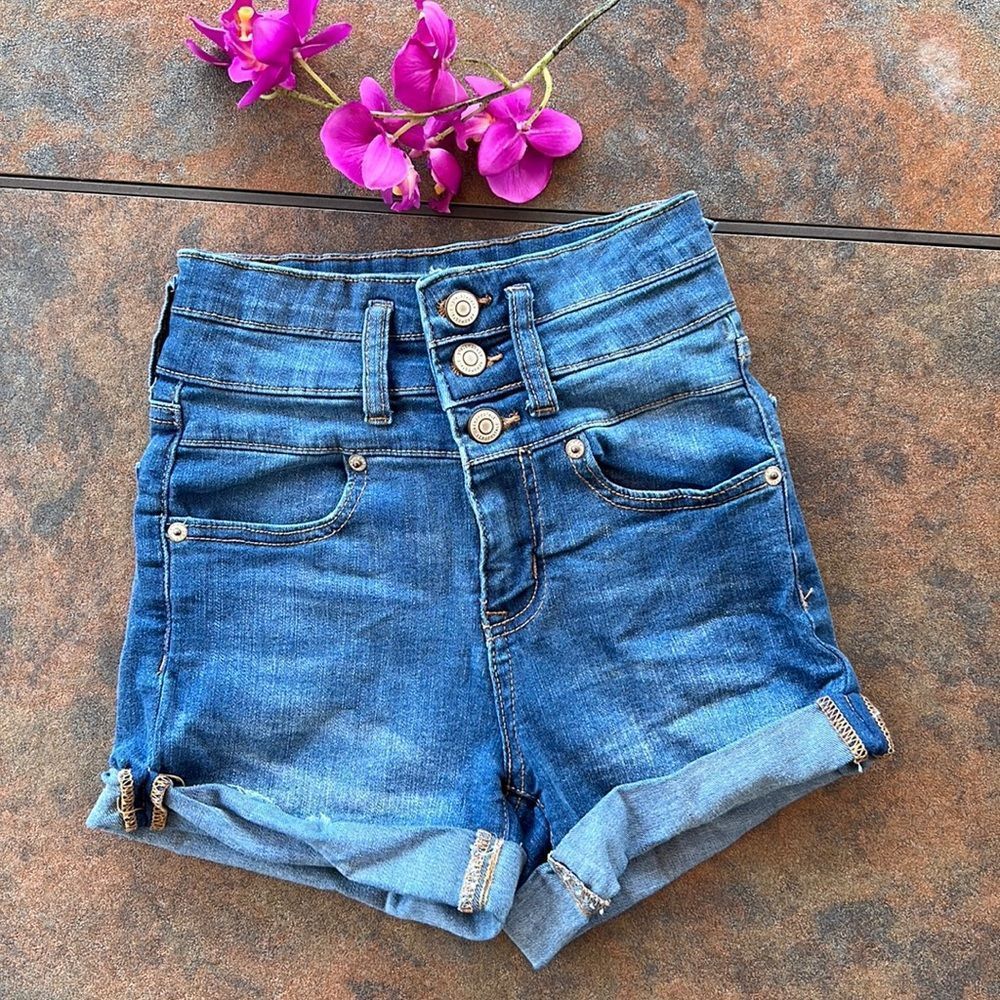 aero shorts